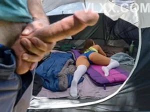 Nếu bạn không nhìn vào phần dưới khuôn mặt của một cô gái chuyển giới, bạn sẽ không bao giờ biết rằng cô ấy là một cô gái chuyển giới. Cô ấy có thân hình người mẫu đồ lót gợi cảm và để lộ khuôn mặt.